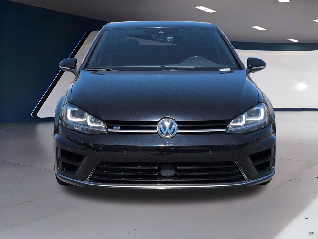 Used 2017 Volkswagen Golf R 4-Door image 7