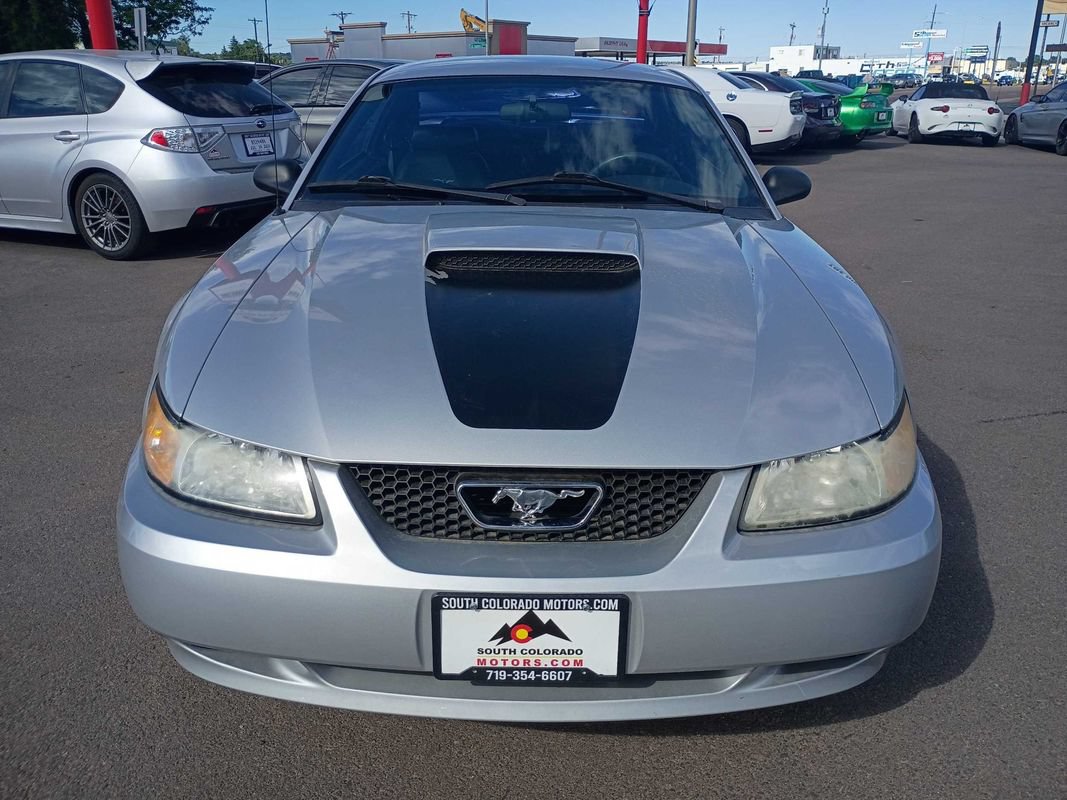 Used 1999 Ford Mustang GT RWD image 2
