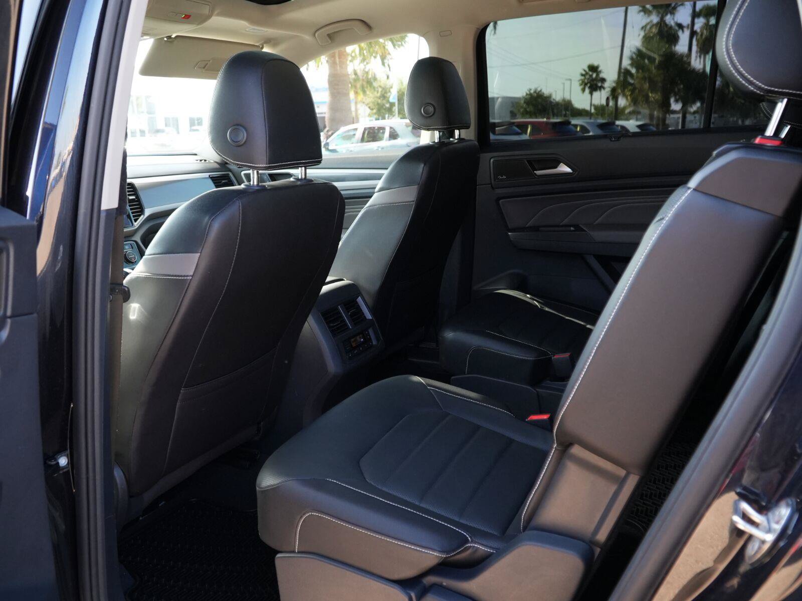 Used 2023 Volkswagen Atlas SEL Premium AWD/4WD image 20