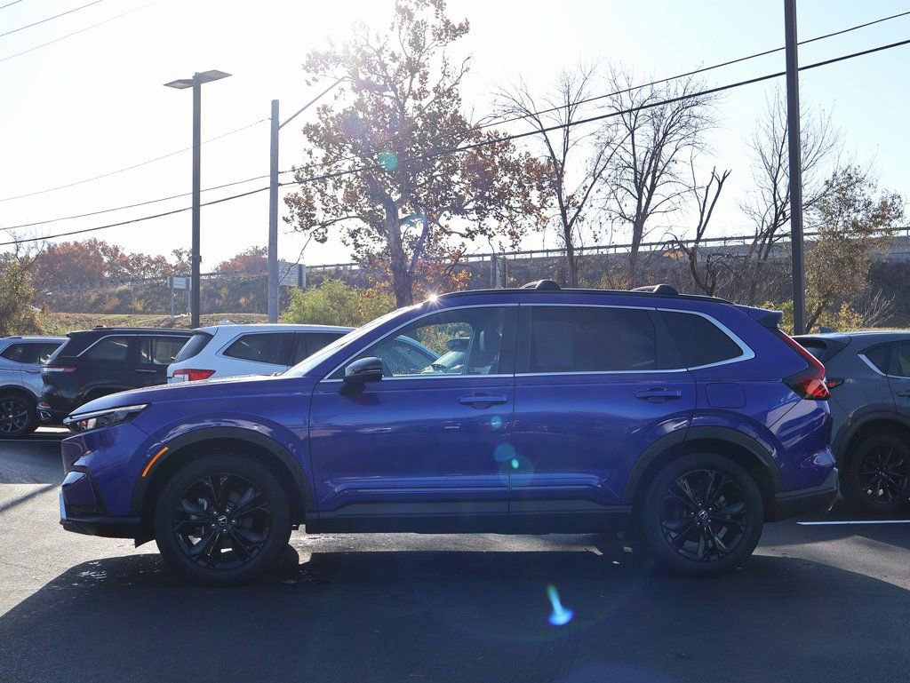 Used 2023 Honda CR-V Sport Touring image 4