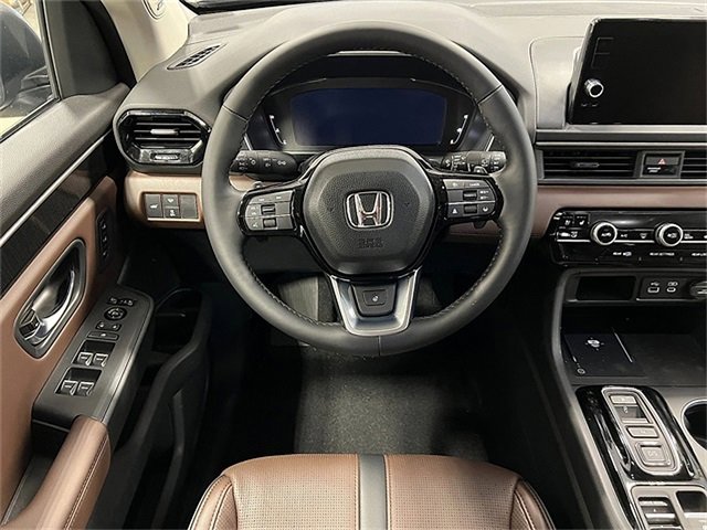 New 2025 Honda Pilot Elite image 17