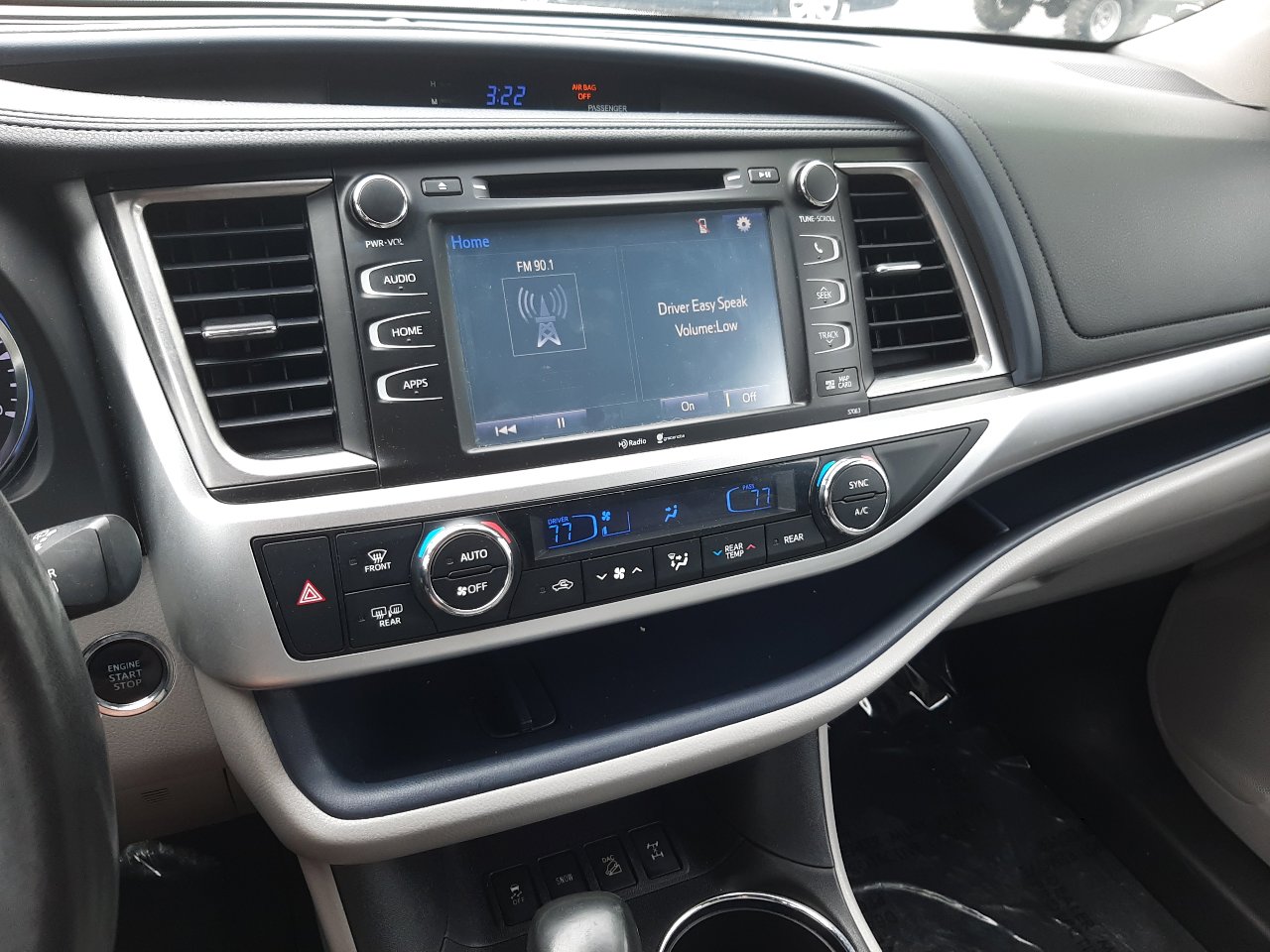 Used 2015 Toyota Highlander XLE image 13