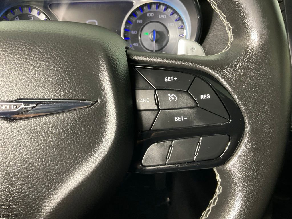 Used 2020 Chrysler 300 S image 25