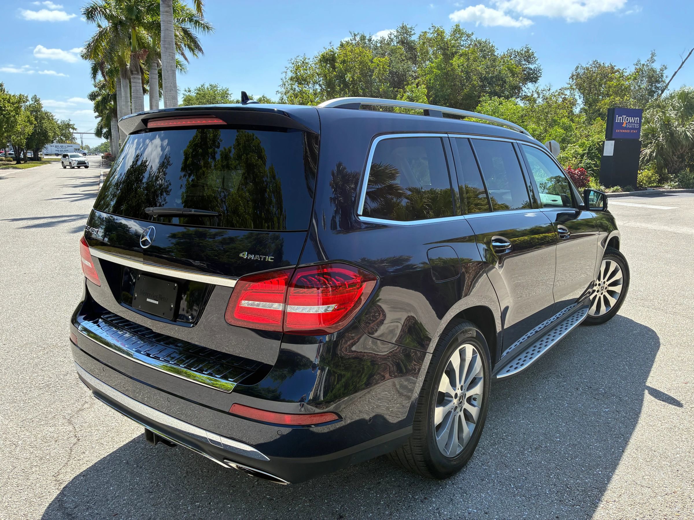 Used 2017 Mercedes-Benz GLS 450 4MATIC image 5