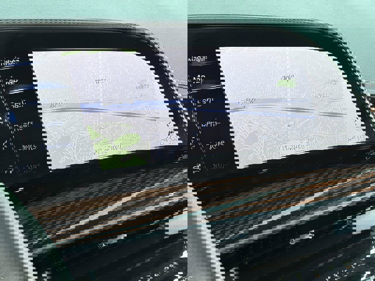 Certified 2024 Cadillac Escalade Premium Luxury image 28