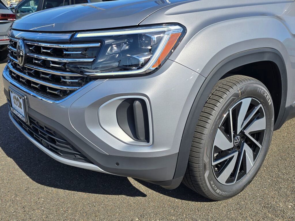 New 2025 Volkswagen Atlas SEL image 10