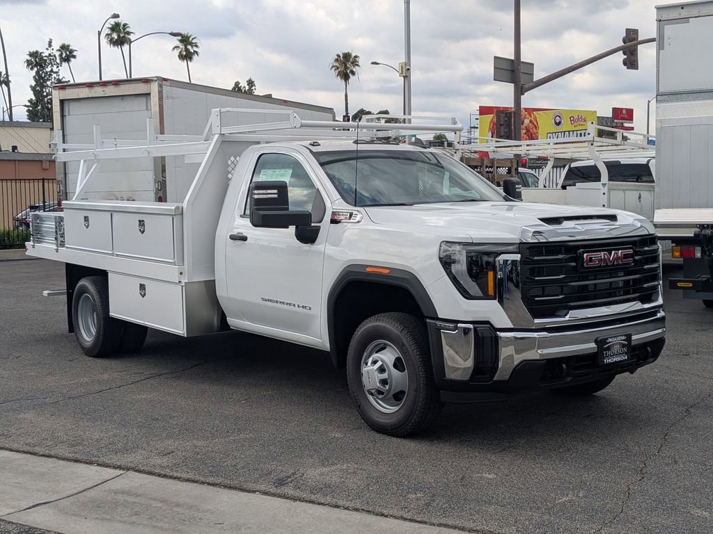 New 2026 GMC Sierra 3500 Pro w/ Convenience Package RWD image 4