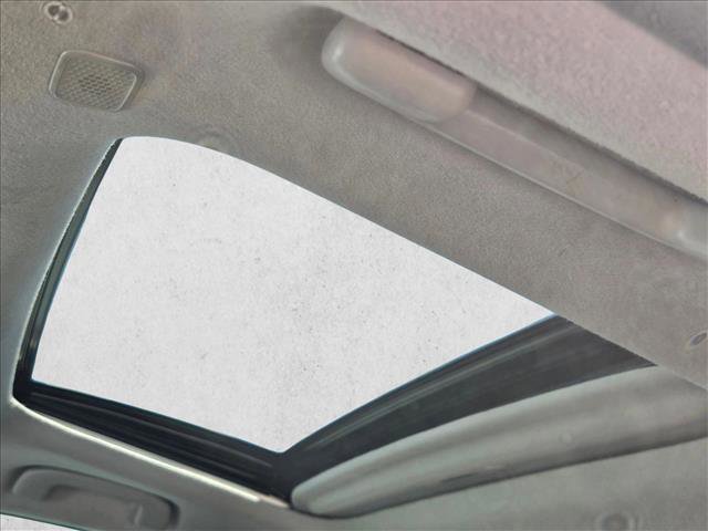 Used 2023 Toyota Corolla Cross LE w/ Moonroof Package FWD image 12
