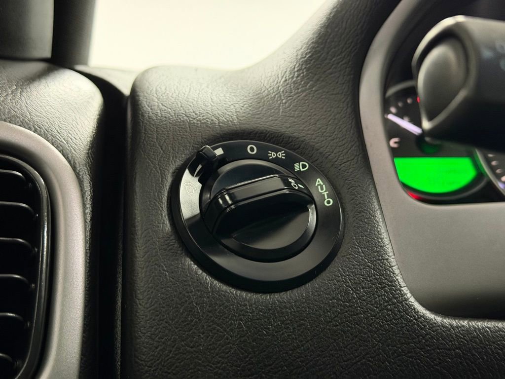 Used 2006 Pontiac GTO image 14