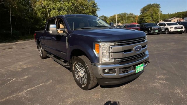 Used 2017 Ford F250 Lariat w/ FX4 Off-Road Package image 3