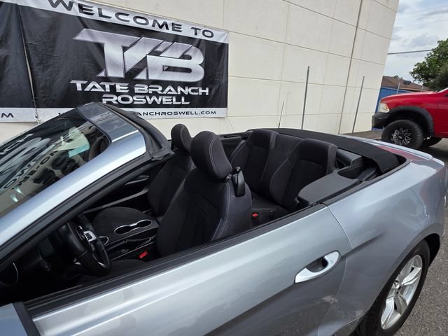 Used 2023 Ford Mustang Convertible RWD image 23