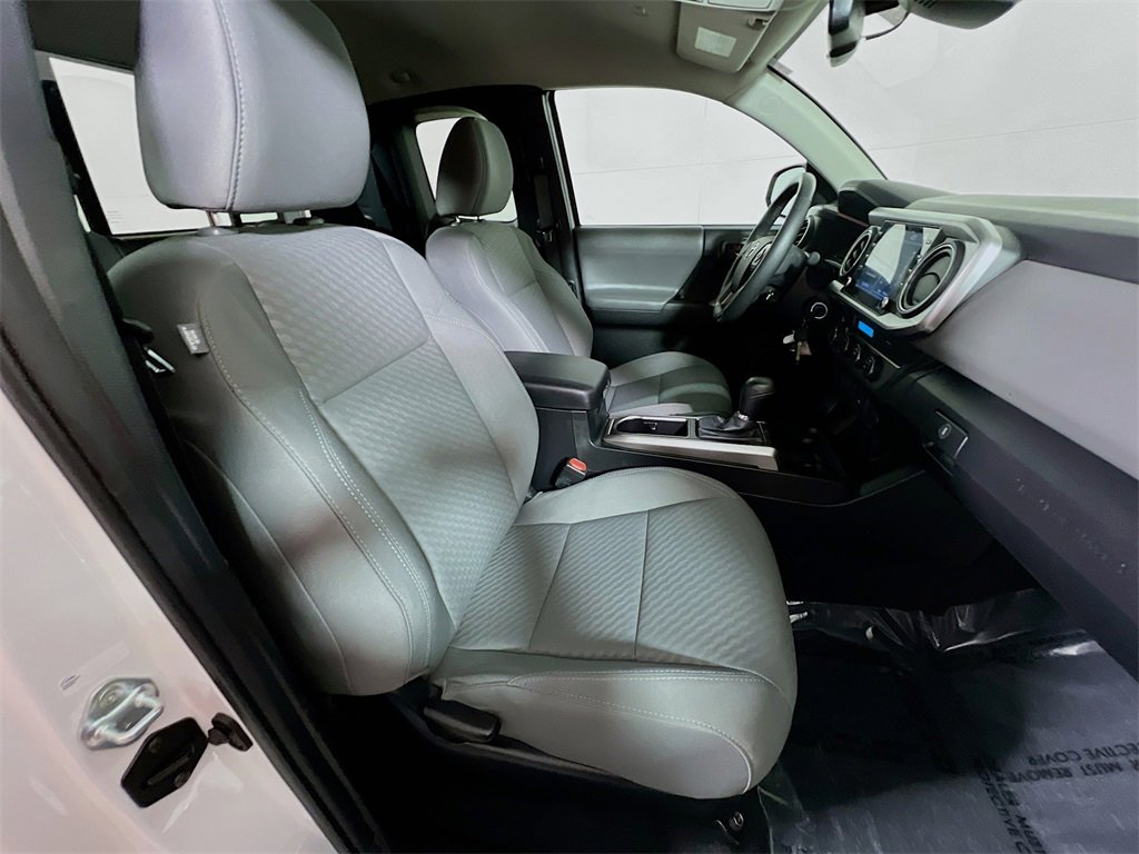 Certified 2022 Toyota Tacoma SR5 image 24