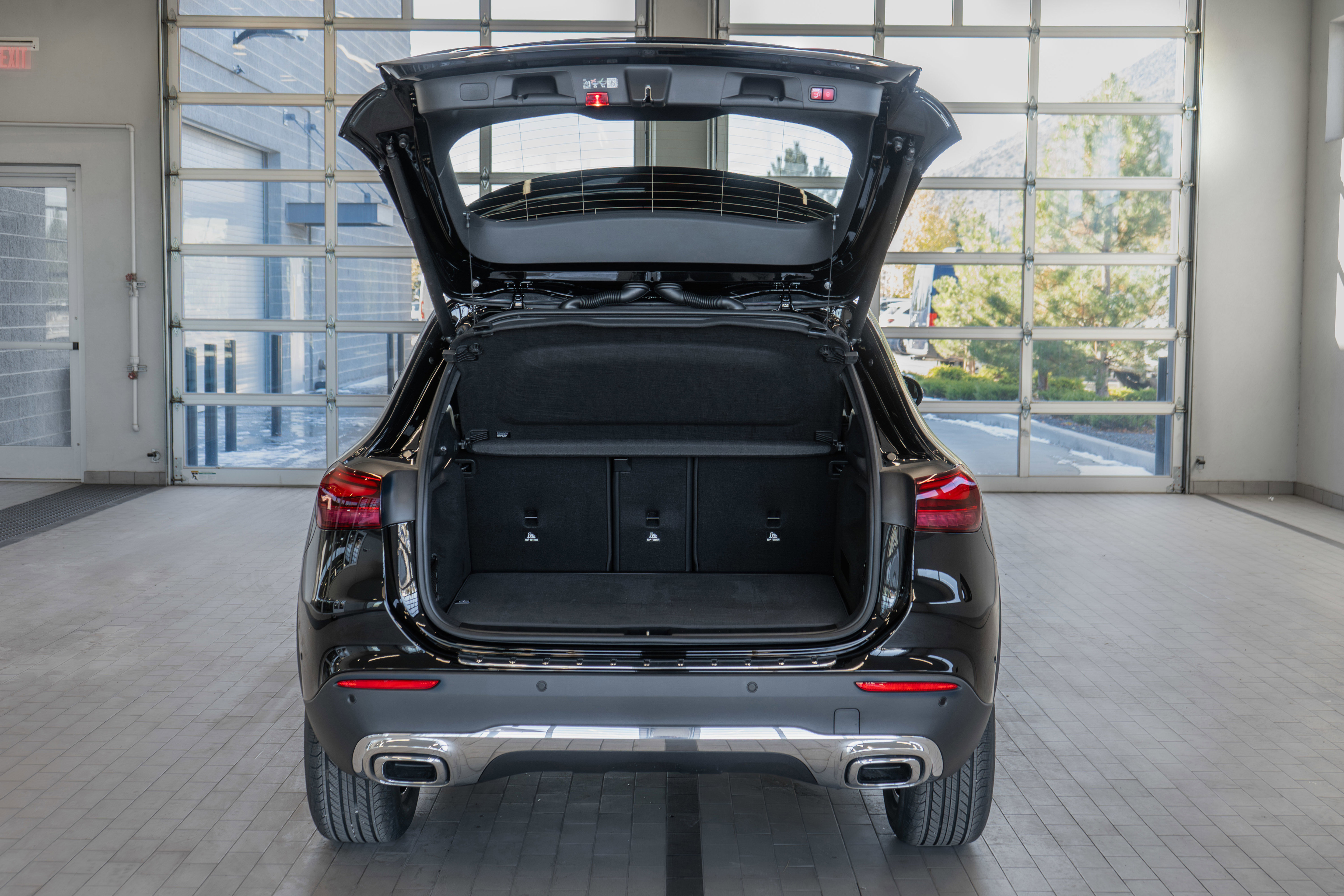 Certified 2025 Mercedes-Benz GLA 250 4MATIC image 16