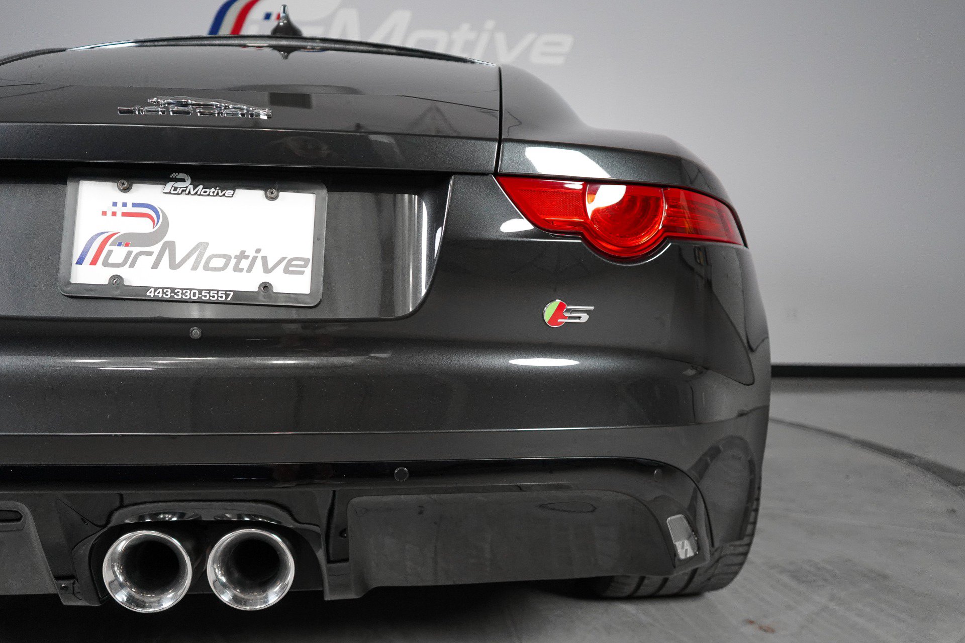 Used 2015 Jaguar F-TYPE S RWD image 15