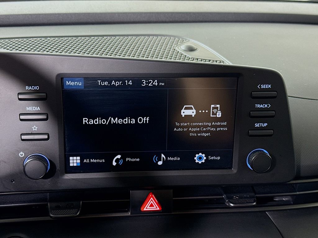 Certified 2025 Hyundai Elantra Sport FWD image 7