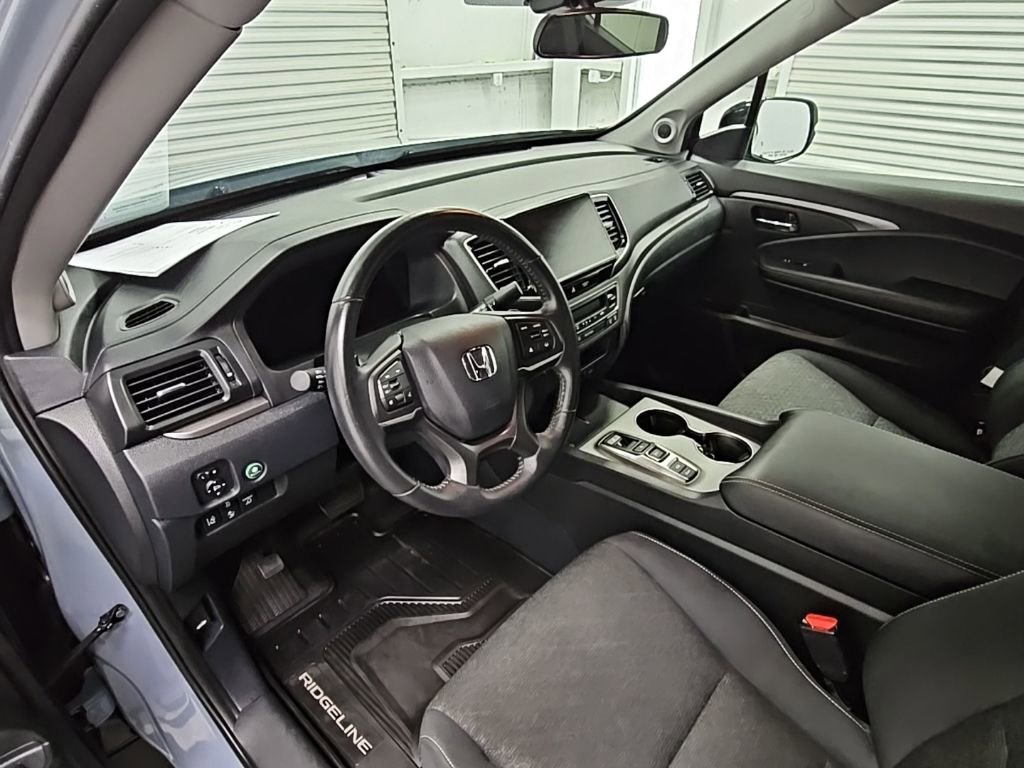 Used 2024 Honda Ridgeline Sport image 12