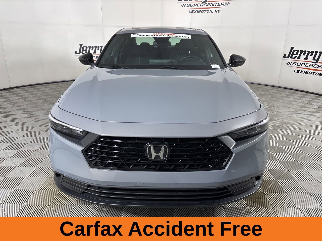 Used 2025 Honda Accord Sport image 3