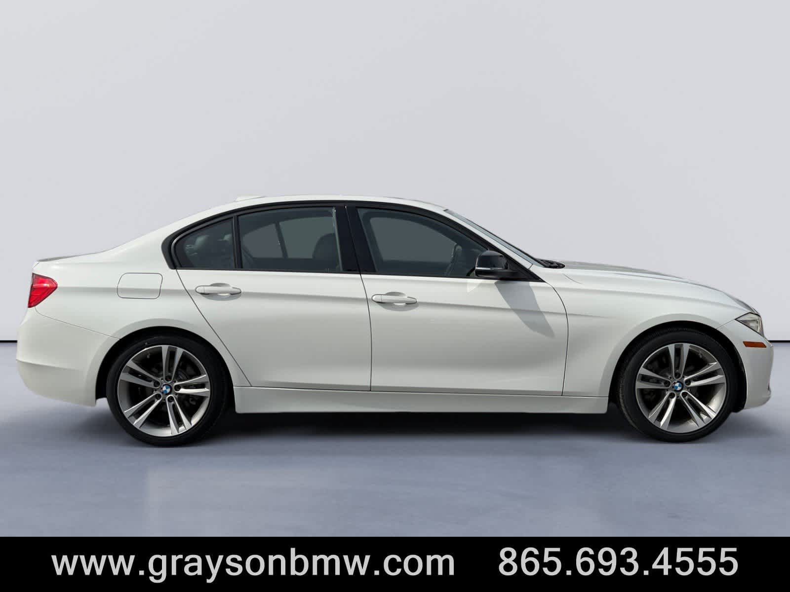Used 2015 BMW 328i Sedan RWD image 2