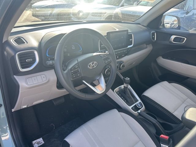 Used 2026 Hyundai Venue SEL image 10