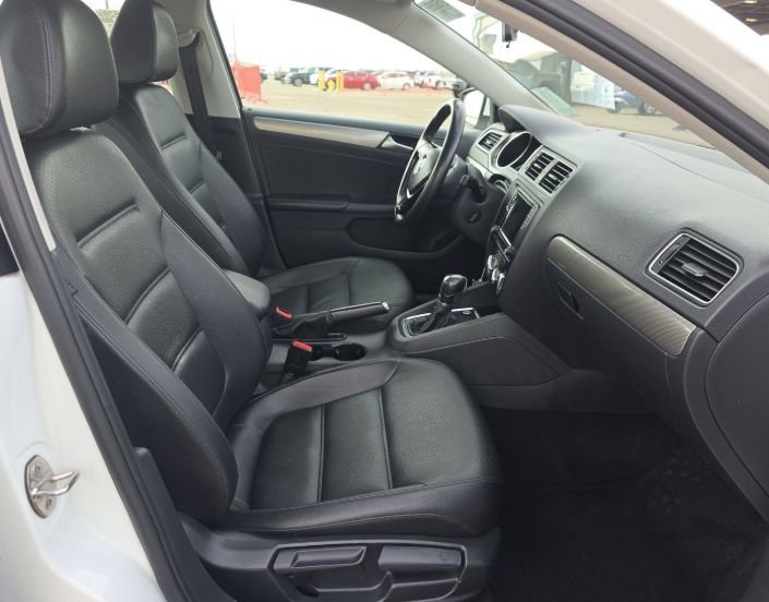 Used 2018 Volkswagen Jetta SE FWD image 13