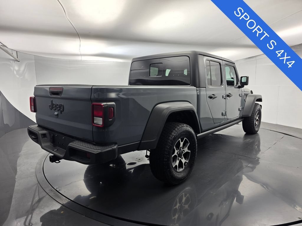 Used 2025 Jeep Gladiator Sport AWD/4WD image 4