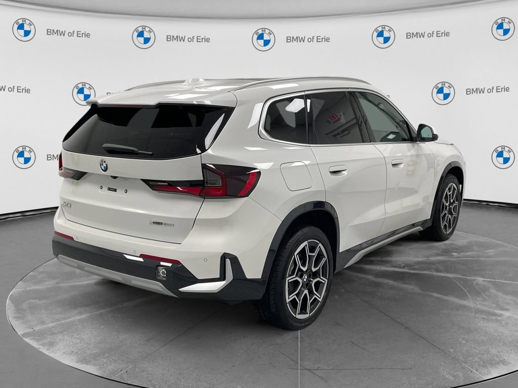 New 2026 BMW X1 xDrive28i w/ Technology Package AWD/4WD image 4