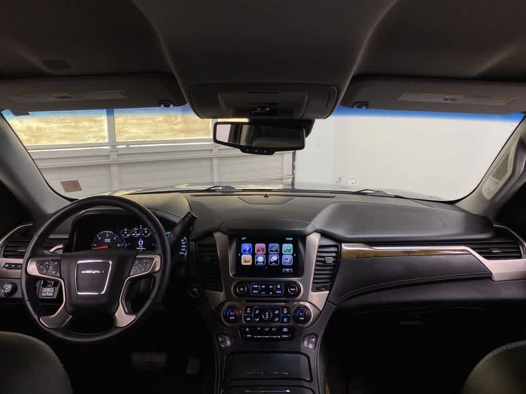 Used 2017 GMC Yukon Denali AWD/4WD image 12