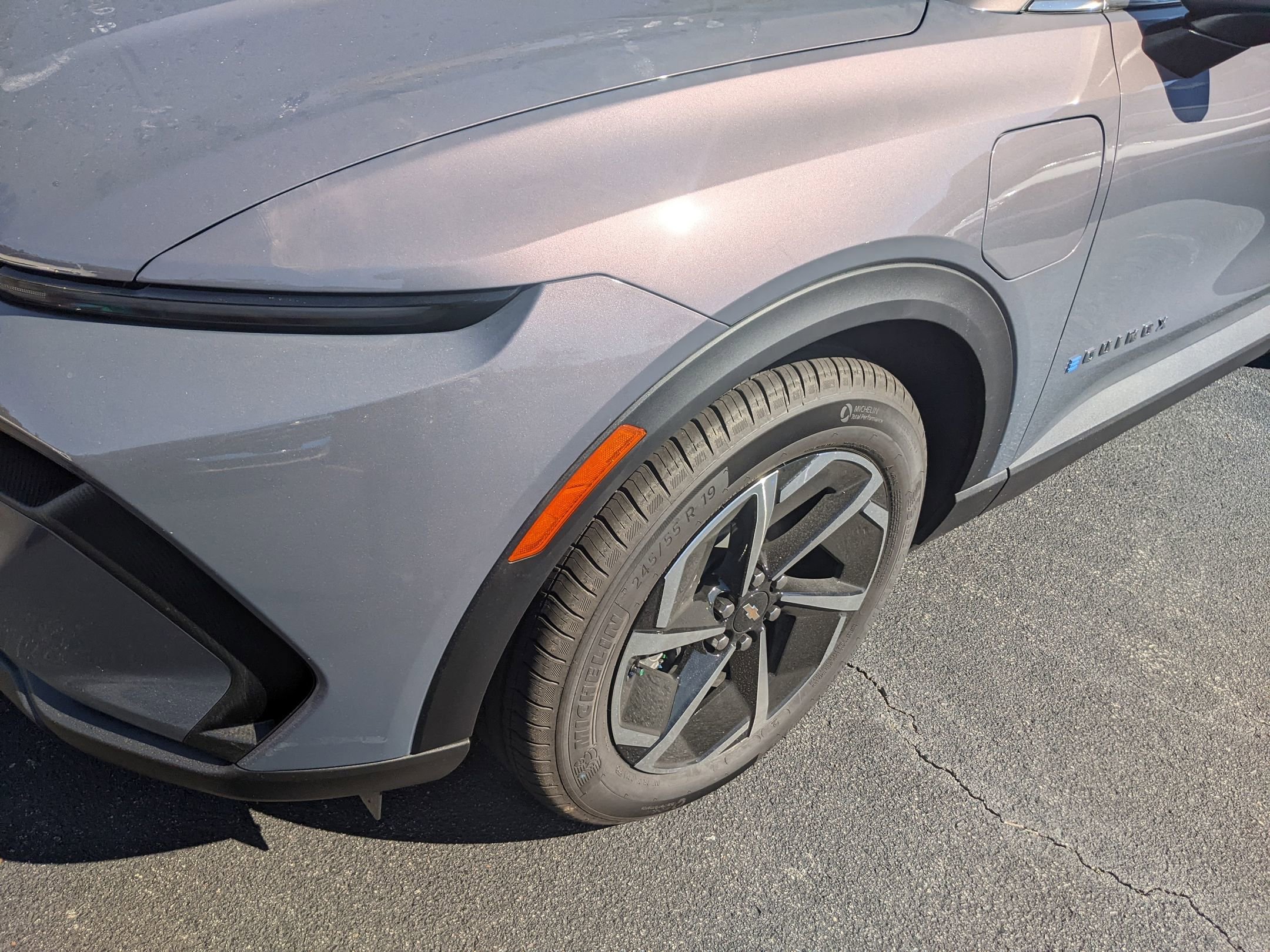 New 2026 Chevrolet Equinox EV LT image 10