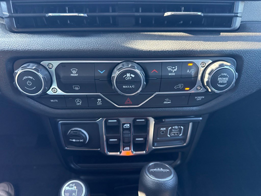 New 2026 Jeep Gladiator Sport w/ Dual Top Group AWD/4WD image 21