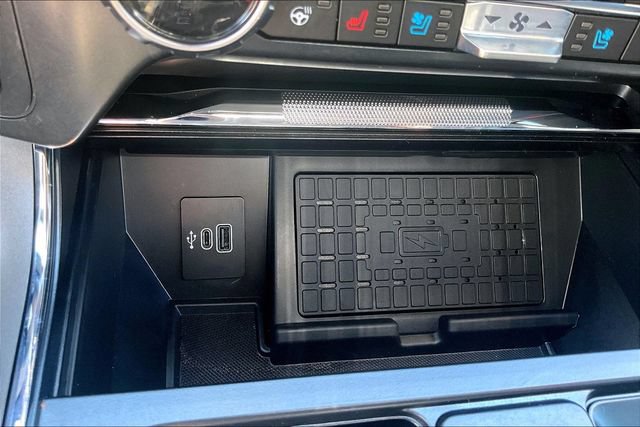Used 2025 Ford F150 Lariat w/ Equipment Group 502A High AWD/4WD image 33