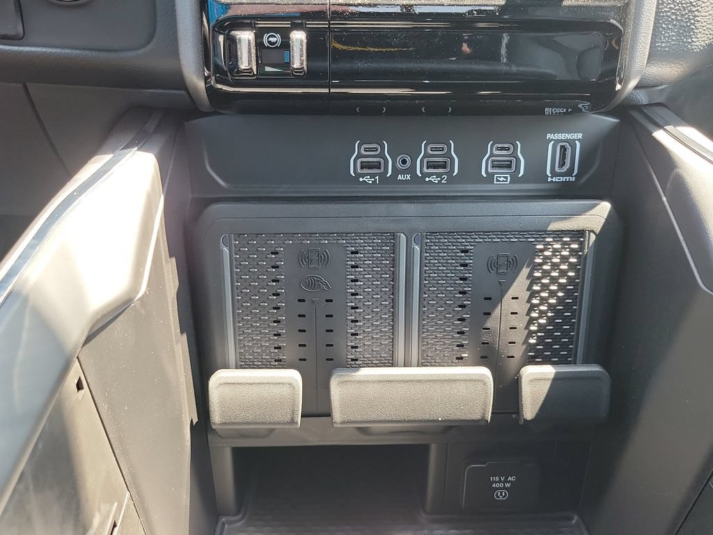 New 2026 RAM 1500 Laramie w/ Night Edition AWD/4WD image 21