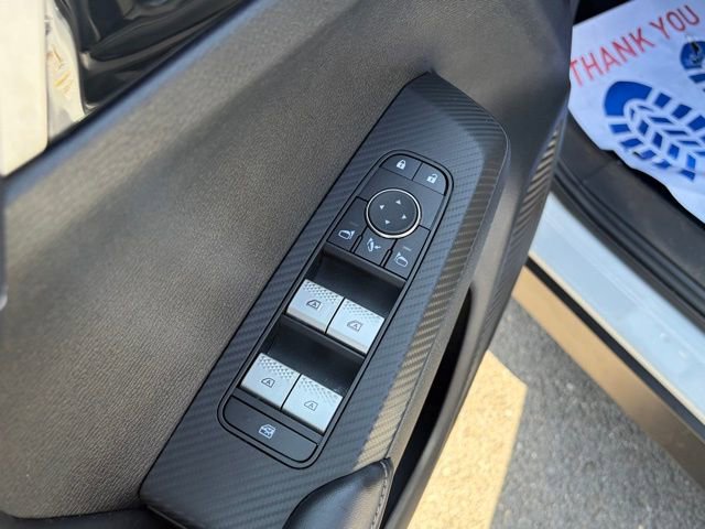 Used 2024 Mitsubishi Outlander SE image 13