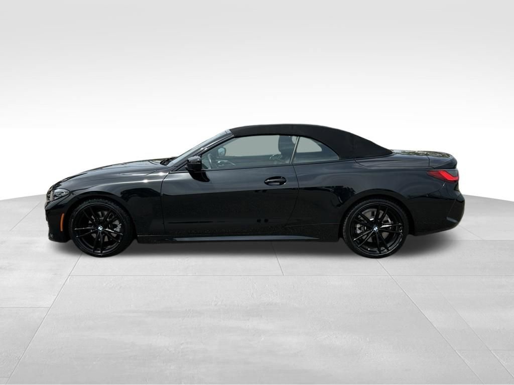 Used 2022 BMW 430i Convertible w/ M Sport Package RWD image 2