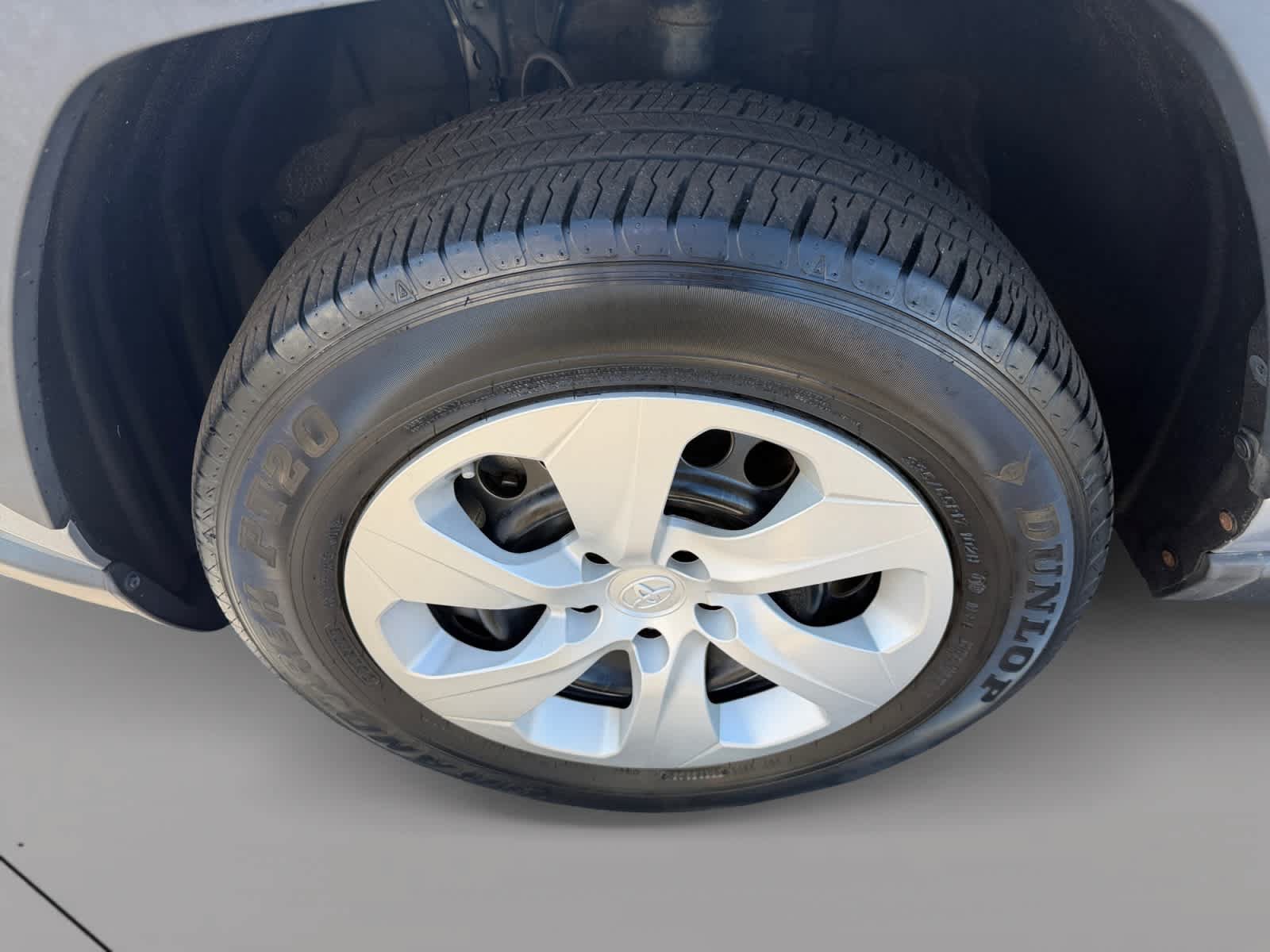 Used 2024 Toyota RAV4 LE AWD/4WD image 9
