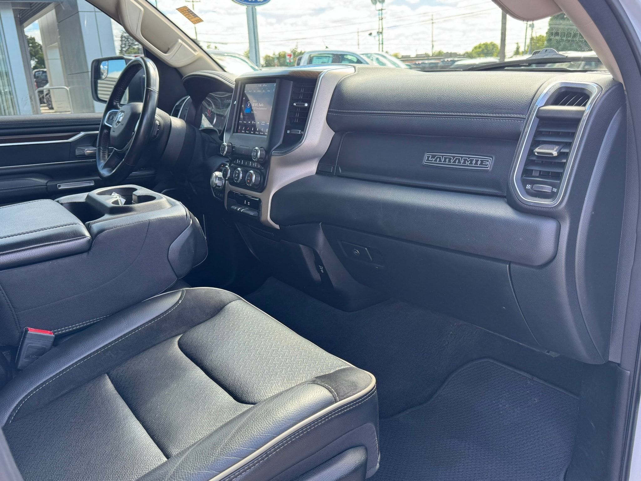 Used 2021 RAM 1500 Laramie w/ Off Road Group AWD/4WD image 23