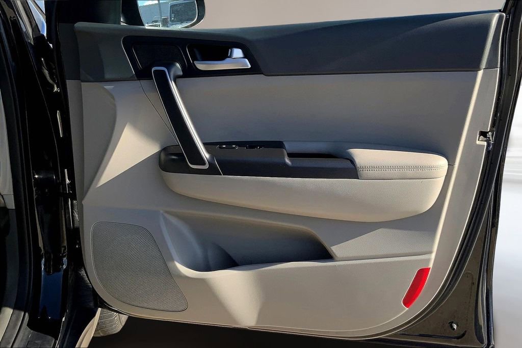 Used 2017 Kia Sportage LX image 22