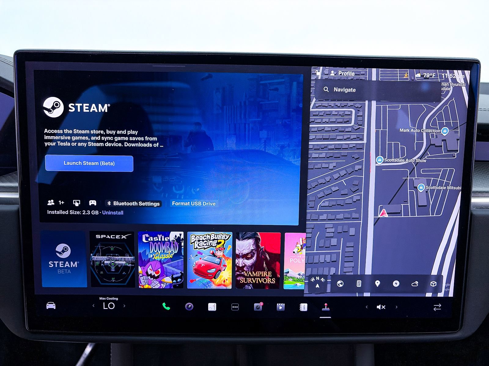 Used 2022 Tesla Model X Plaid image 5