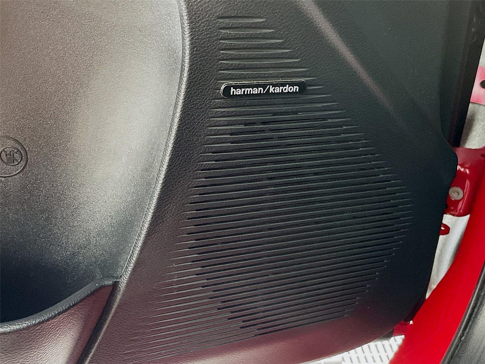 Used 2015 Dodge Challenger SRT Hellcat RWD image 22