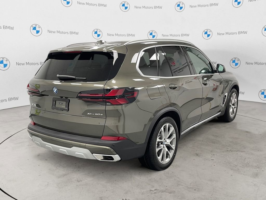 New 2026 BMW X5 xDrive50e AWD/4WD image 4