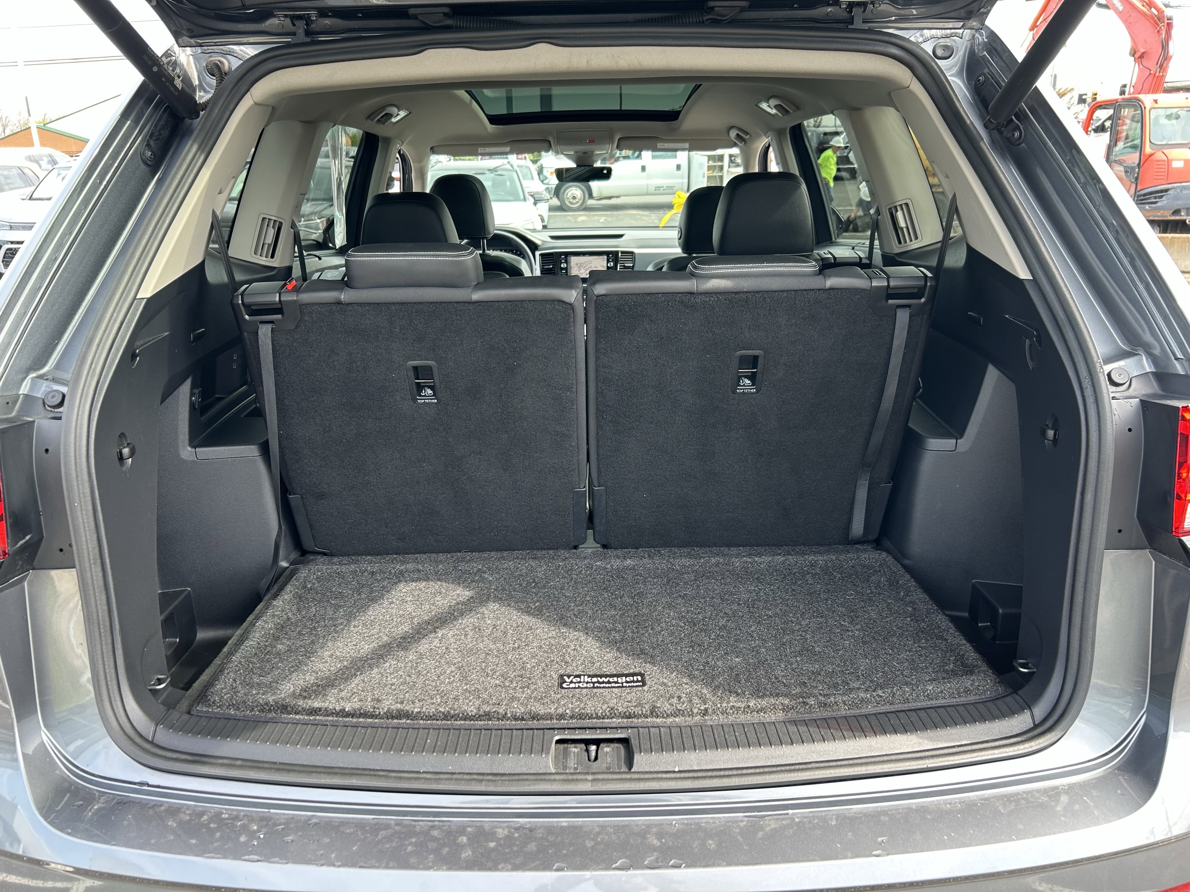 Certified 2023 Volkswagen Atlas SEL R-Line AWD/4WD image 29