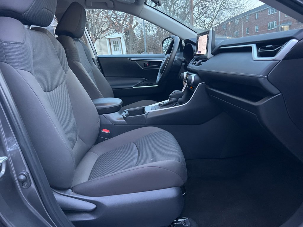 Used 2025 Toyota RAV4 LE image 26