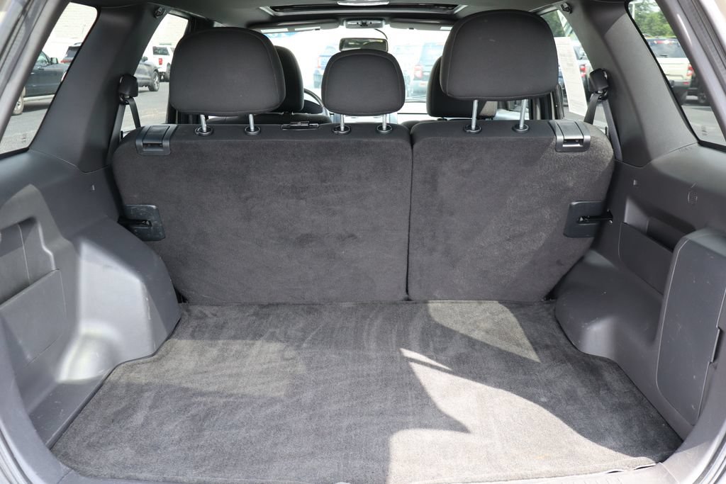 Used 2010 Ford Escape XLT FWD image 24