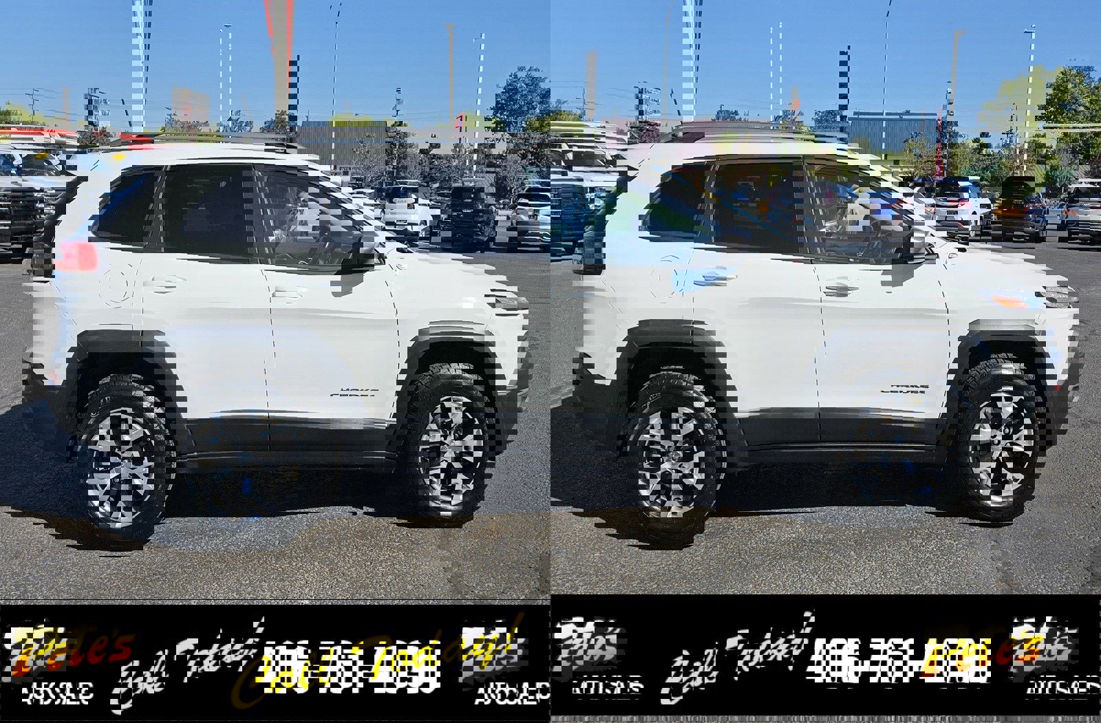 Used 2016 Jeep Cherokee Trailhawk image 5