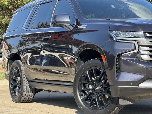 Used 2024 Chevrolet Tahoe High Country w/ Advanced Technology Package AWD/4WD image 3
