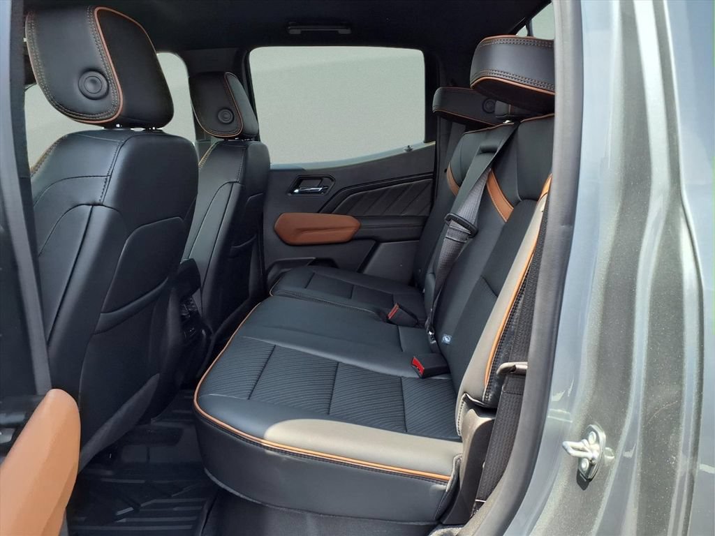 New 2026 GMC Canyon AT4 w/ AT4 Premium Package AWD/4WD image 14