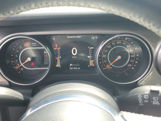 Used 2018 Jeep Wrangler Unlimited Sahara AWD/4WD image 22