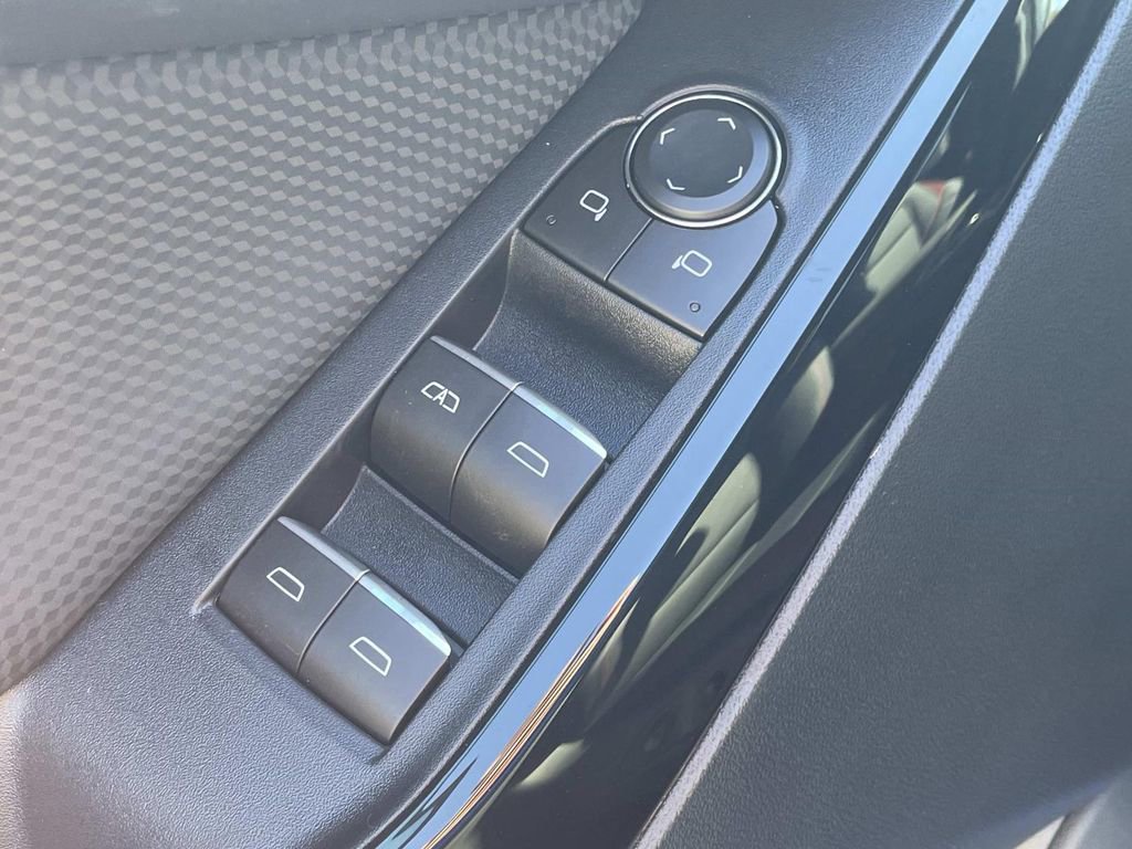 New 2026 Chevrolet Equinox RS image 16