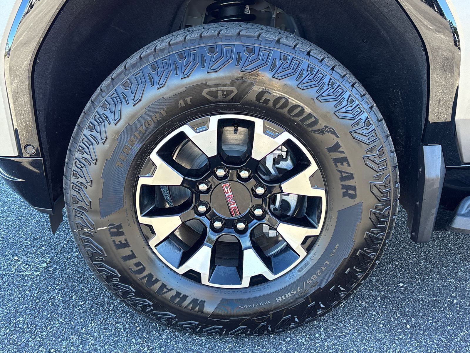 New 2026 GMC Sierra EV AT4 w/ AT4 Premium Package image 36