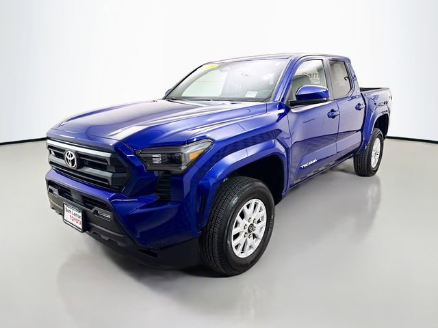 Used 2025 Toyota Tacoma SR5 AWD/4WD image 3
