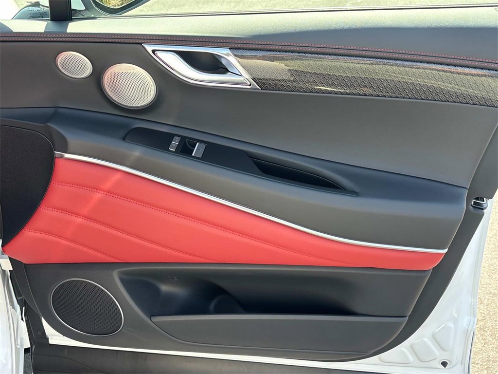 Used 2025 Genesis GV80 3.5T e-SC image 21